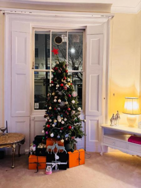 Luxury Classical Home in Central London